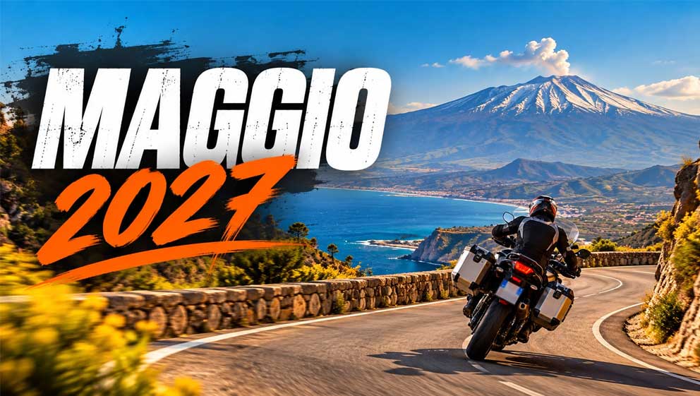 Due motociclisti sulle strade panoramiche dell'Etna in Sicilia, immagine promozionale del tour in moto di maggio 2027.