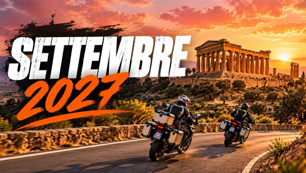 Due moto davanti ai templi greci di Agrigento in Sicilia, immagine promozionale del tour in moto di settembre 2027